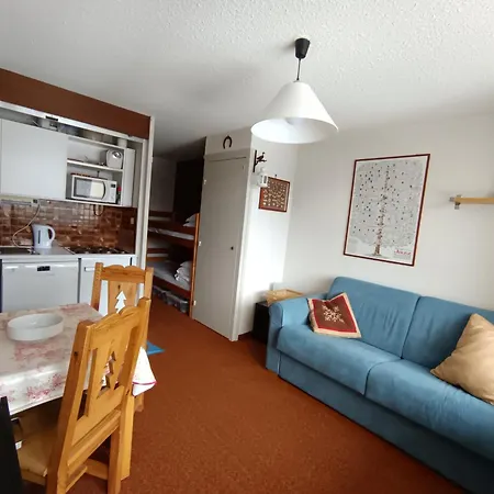 Apartment Skis Aux Pieds - 4 Pers - Balcon - Animaux Acceptes - Fr-1-445-85 Montgenevre