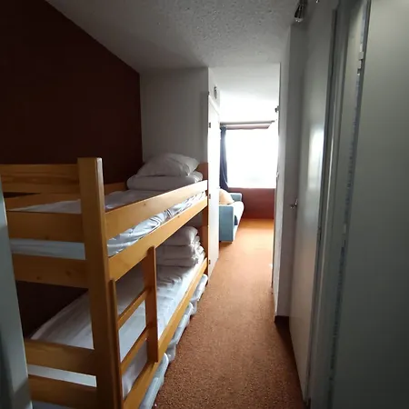 Apartment Skis Aux Pieds - 4 Pers - Balcon - Animaux Acceptes - Fr-1-445-85 Montgenevre