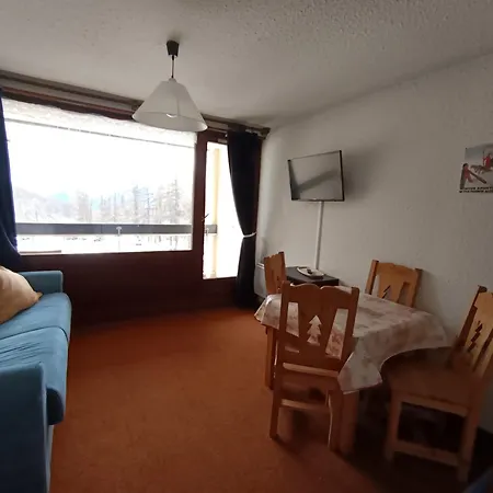 Apartment Skis Aux Pieds - 4 Pers - Balcon - Animaux Acceptes - Fr-1-445-85